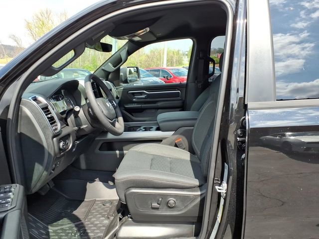 New 2026 RAM 1500 4x4 Crew Cab image 6