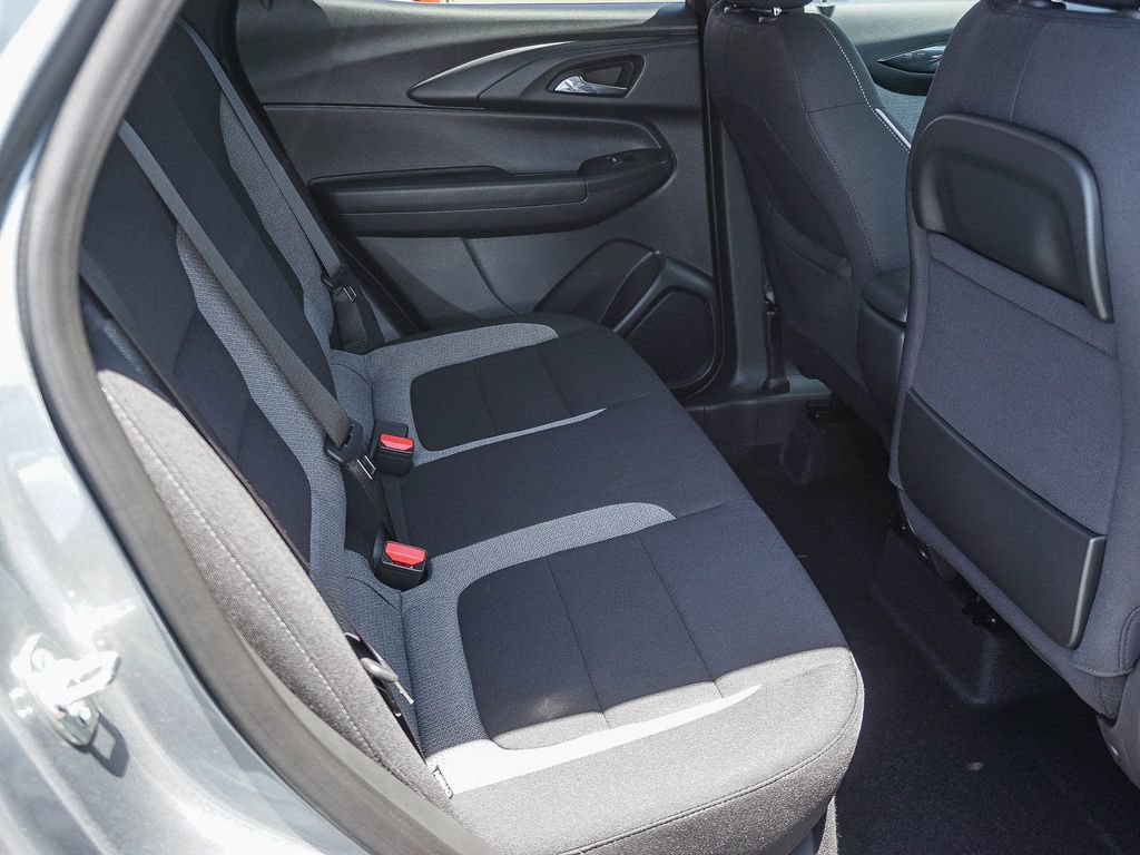 New 2026 Chevrolet TrailBlazer LT w/ Midnight Edition FWD image 13