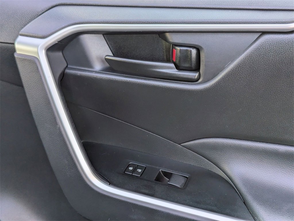 Used 2025 Toyota RAV4 LE image 34