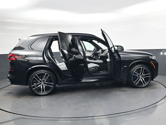 New 2026 BMW X5 M60i w/ Climate Comfort Package AWD/4WD image 41
