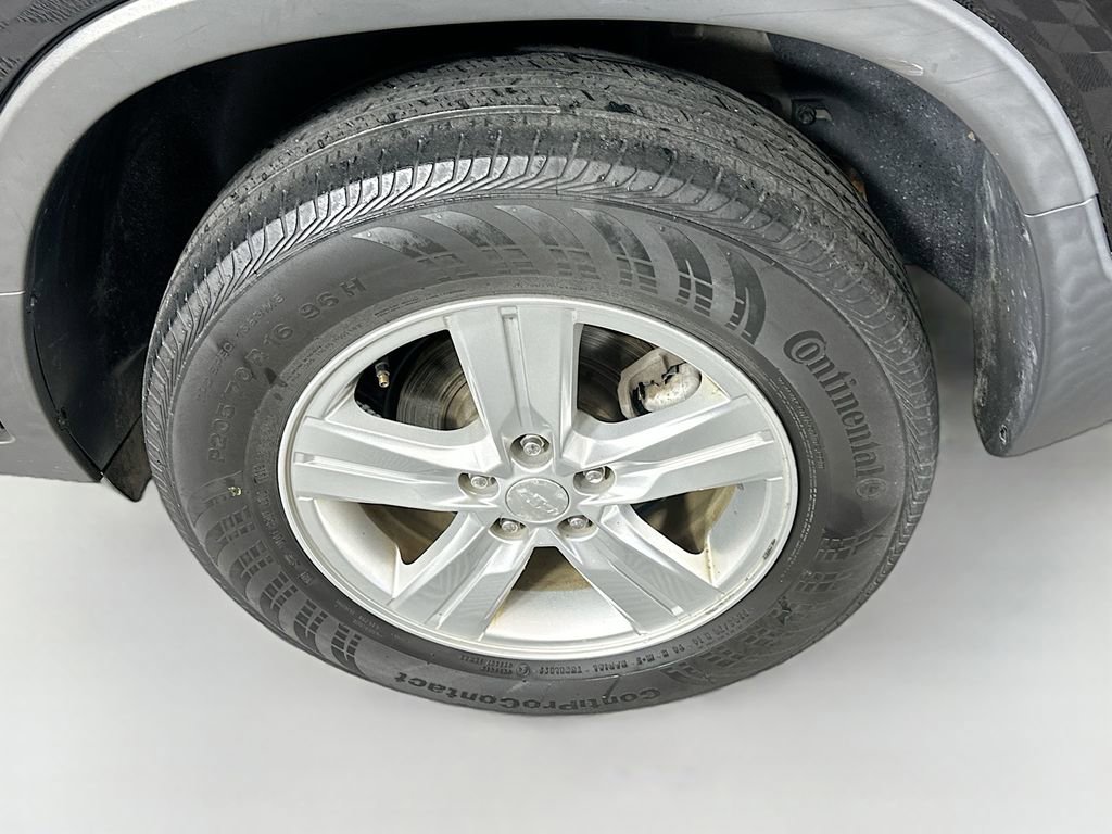 Used 2019 Chevrolet Trax LT w/ LT Convenience Package image 28