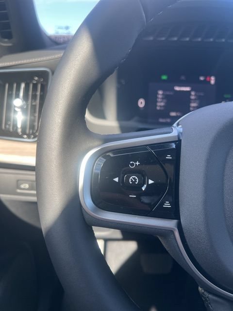 New 2026 Volvo XC90 T8 Plus w/ Protection Package AWD/4WD image 12