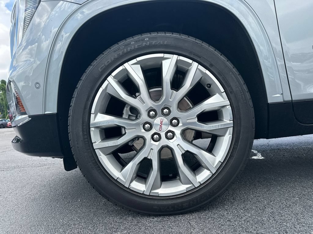 Used 2024 GMC Acadia Denali w/ Super Cruise Package FWD image 12