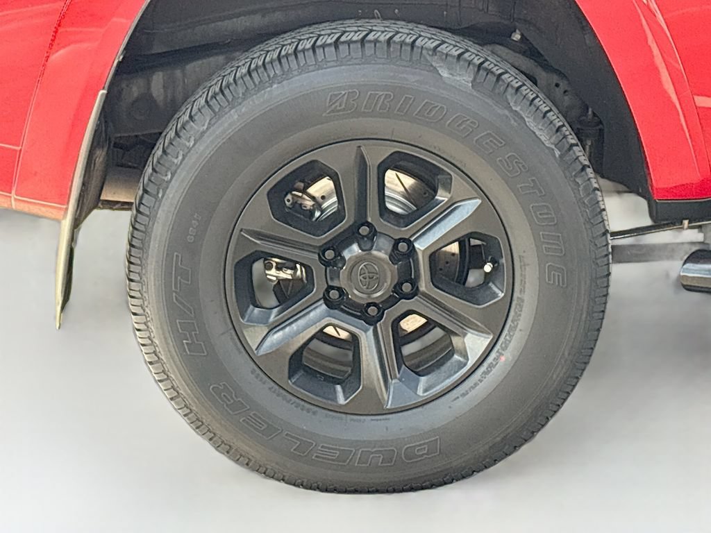 Certified 2022 Toyota 4Runner SR5 w/ Wilderness Package (TMS) AWD/4WD image 32