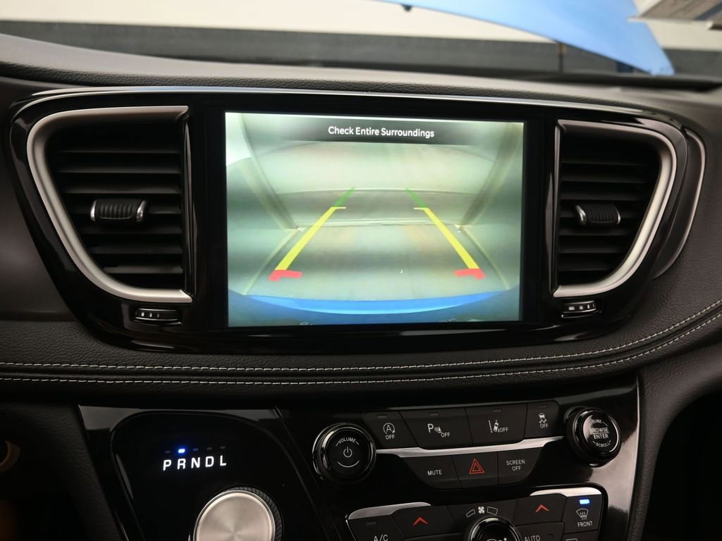 New 2026 Chrysler Pacifica Select image 35