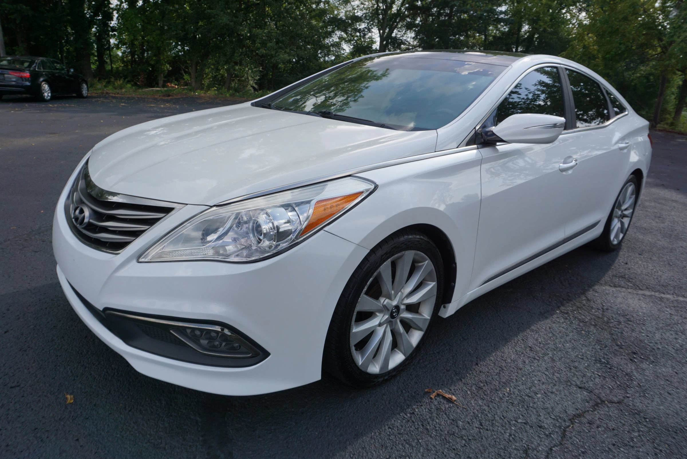 Used 2015 Hyundai Azera Limited FWD image 4