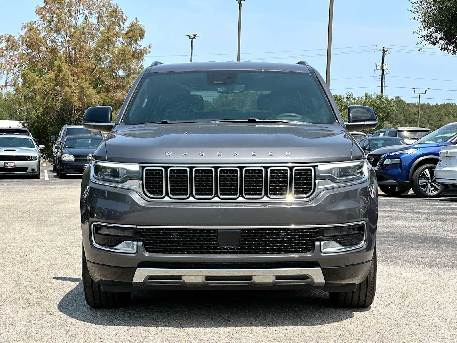 Used 2024 Jeep Wagoneer Series III AWD/4WD image 10