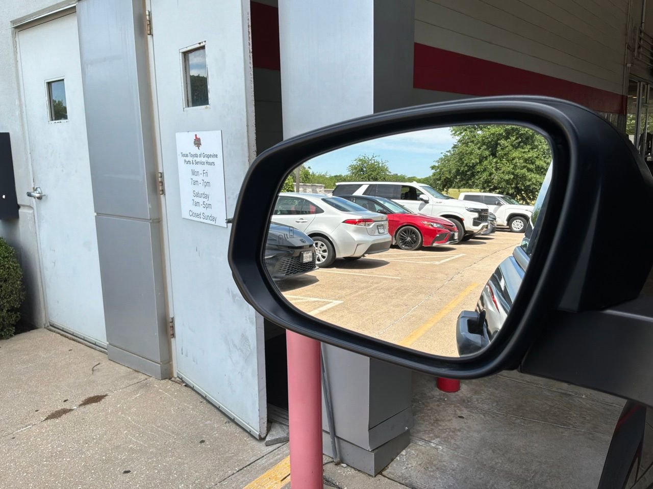 Used 2025 Toyota 4Runner SR5 RWD image 18