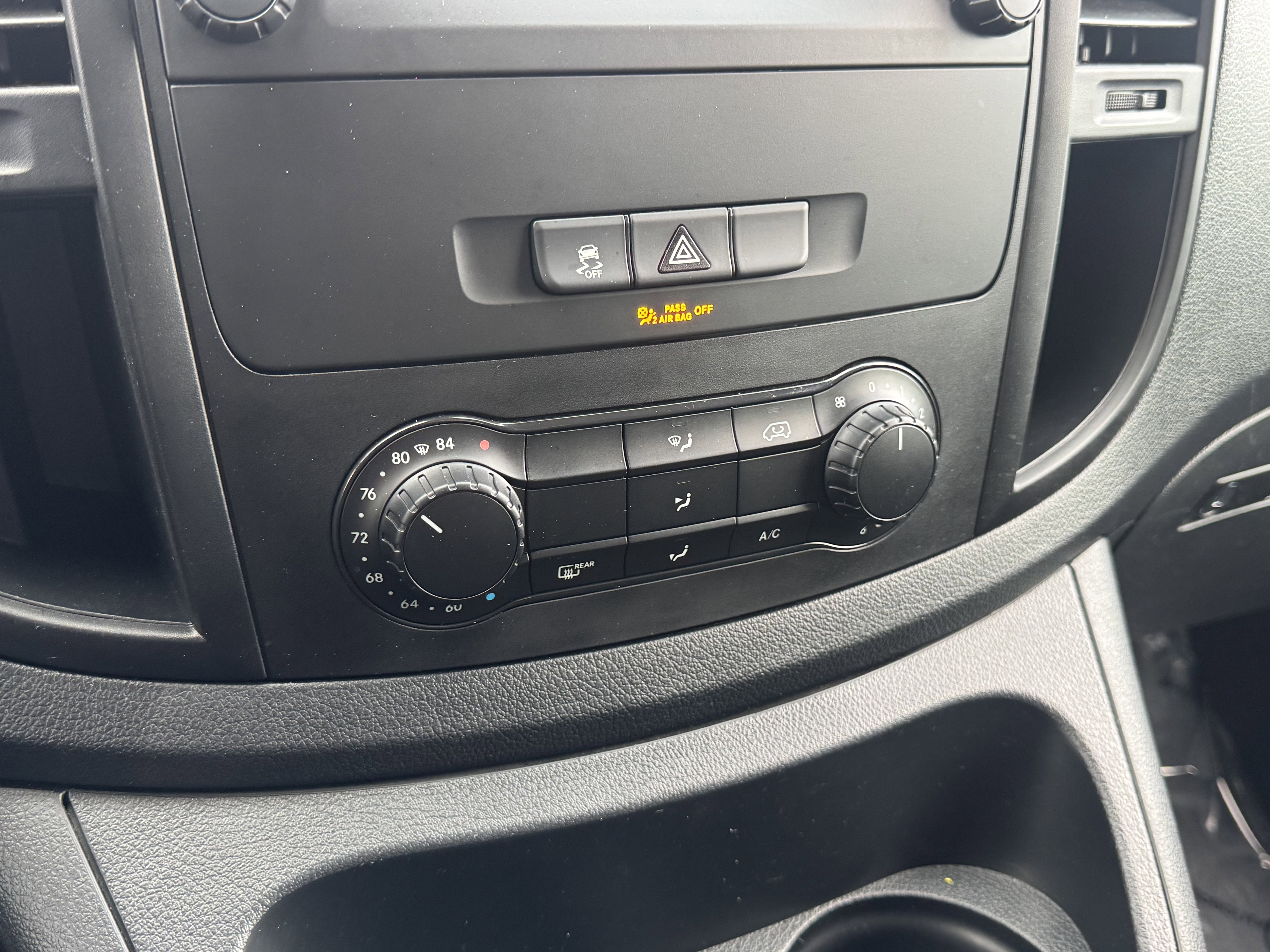 Used 2021 Mercedes-Benz Metris image 23