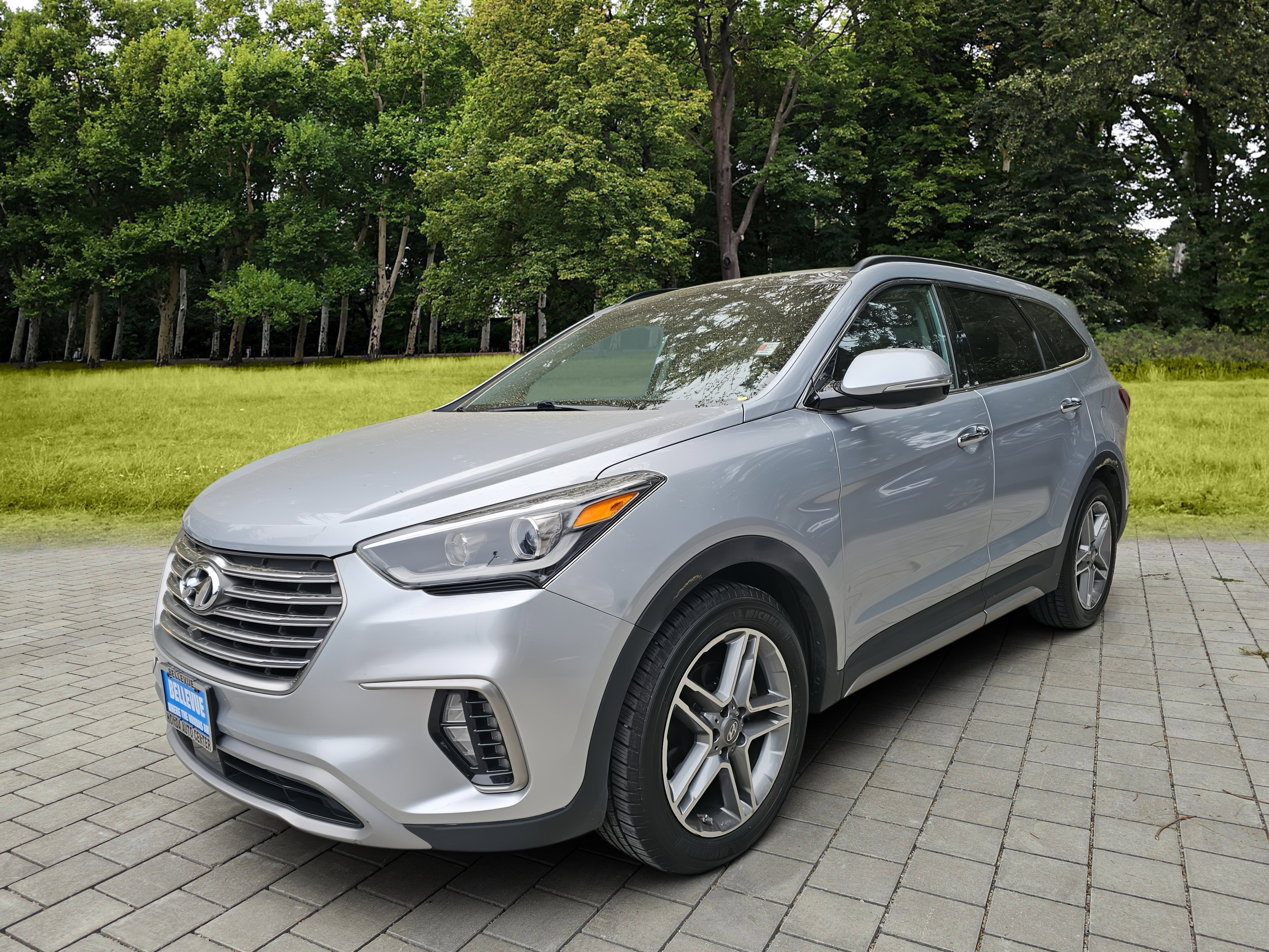 Used 2017 Hyundai Santa Fe Limited AWD/4WD image 3