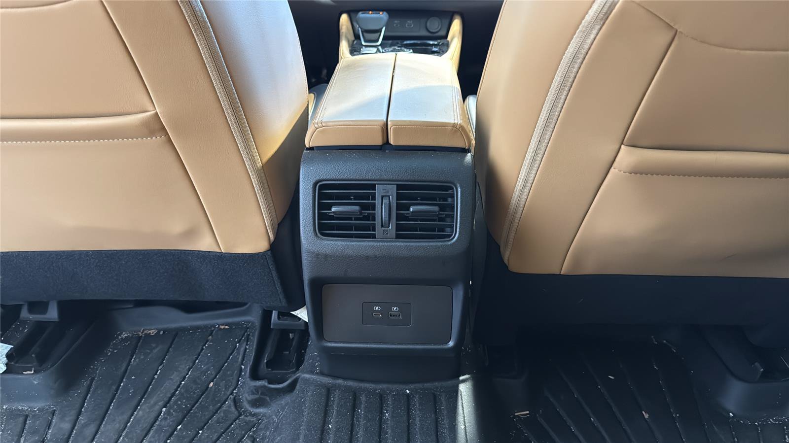 Used 2023 Nissan Rogue Platinum AWD/4WD image 25