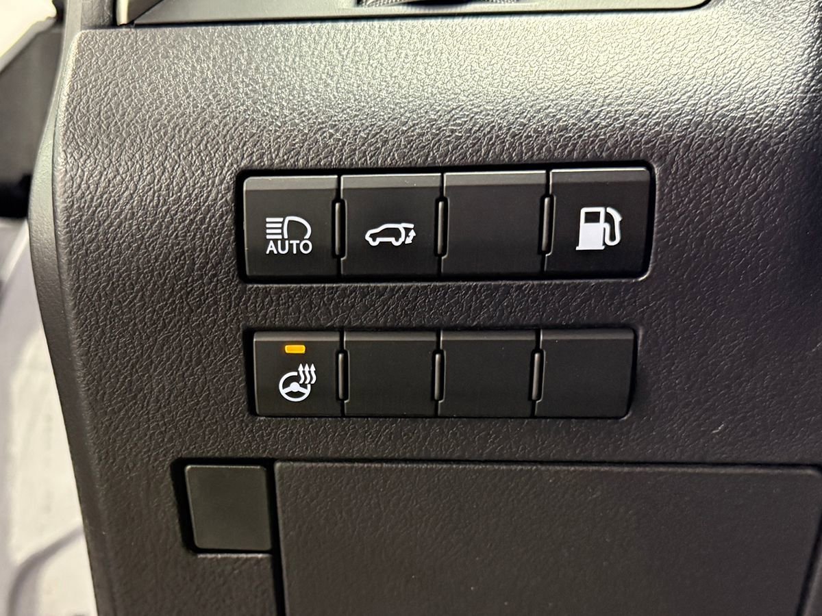 Used 2017 Lexus RX 450h AWD w/ Cold Weather Package image 21