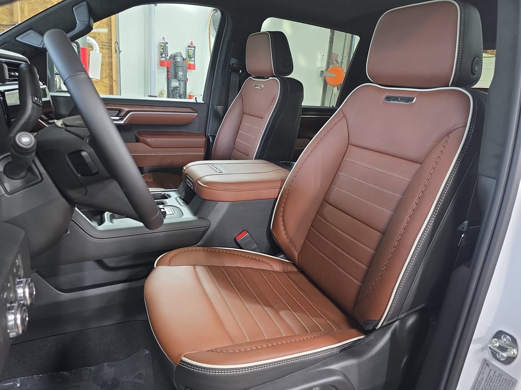 New 2026 GMC Sierra 3500 Denali Ultimate AWD/4WD image 14