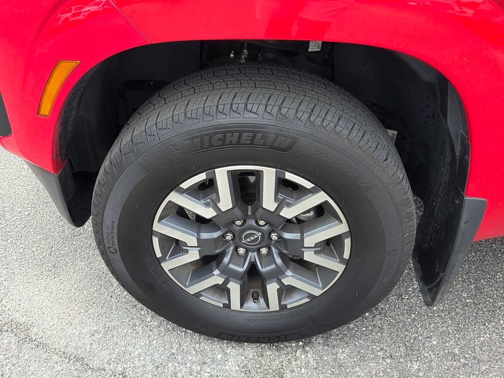 Certified 2025 Nissan Frontier SL AWD/4WD image 16