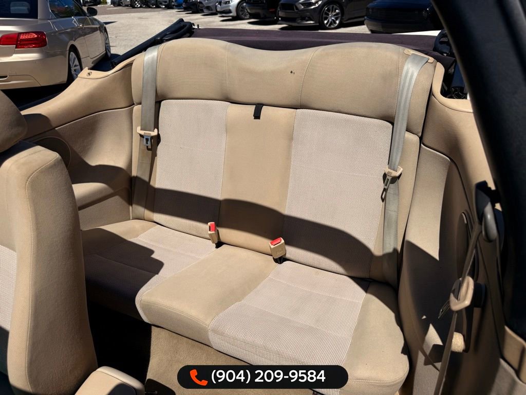 Used 2001 Volkswagen Cabrio GL image 26