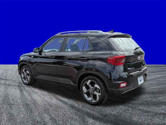 Used 2022 Hyundai Venue SEL FWD image 6