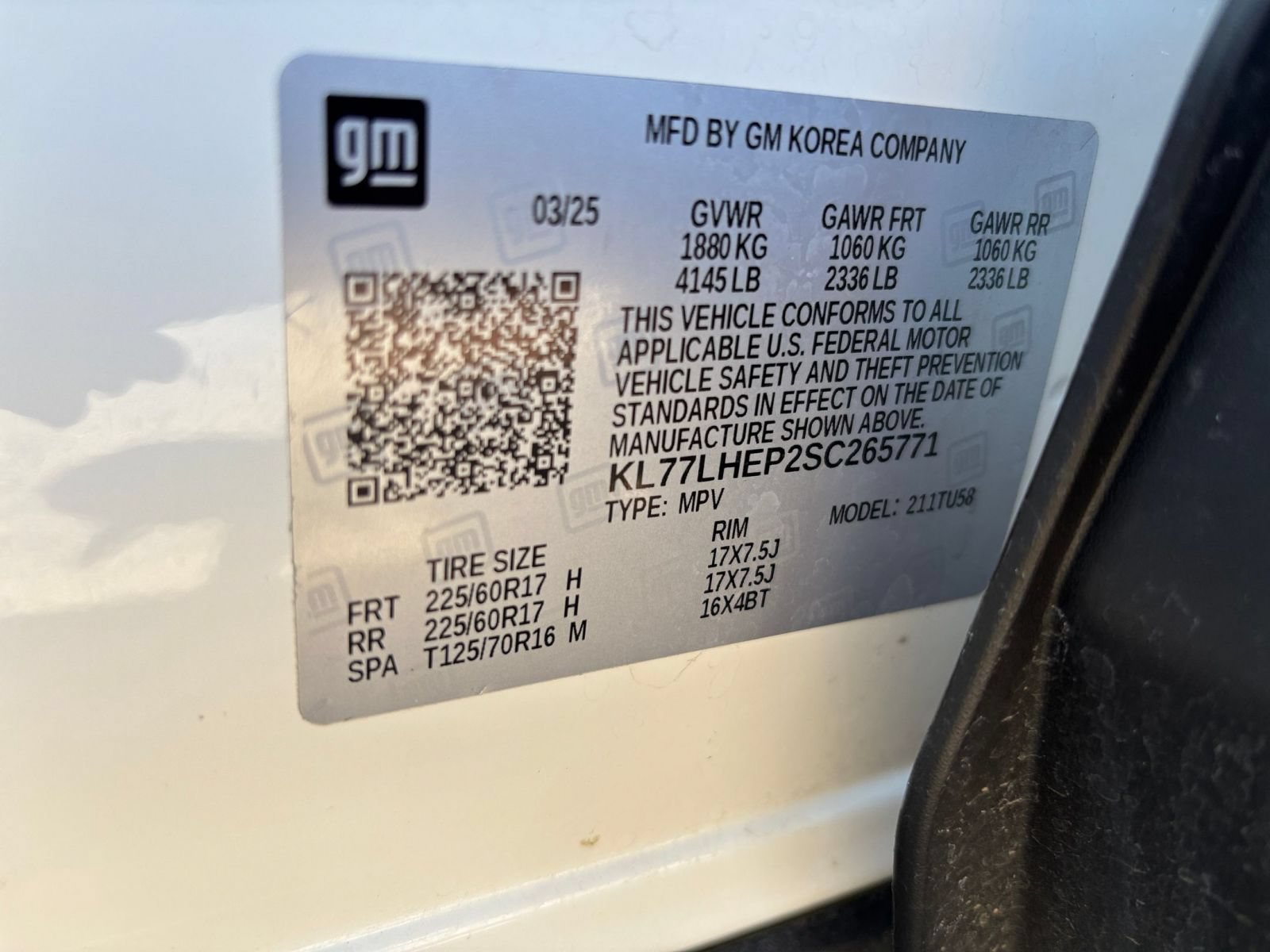 Used 2025 Chevrolet Trax LT w/ LT Convenience Package FWD image 27
