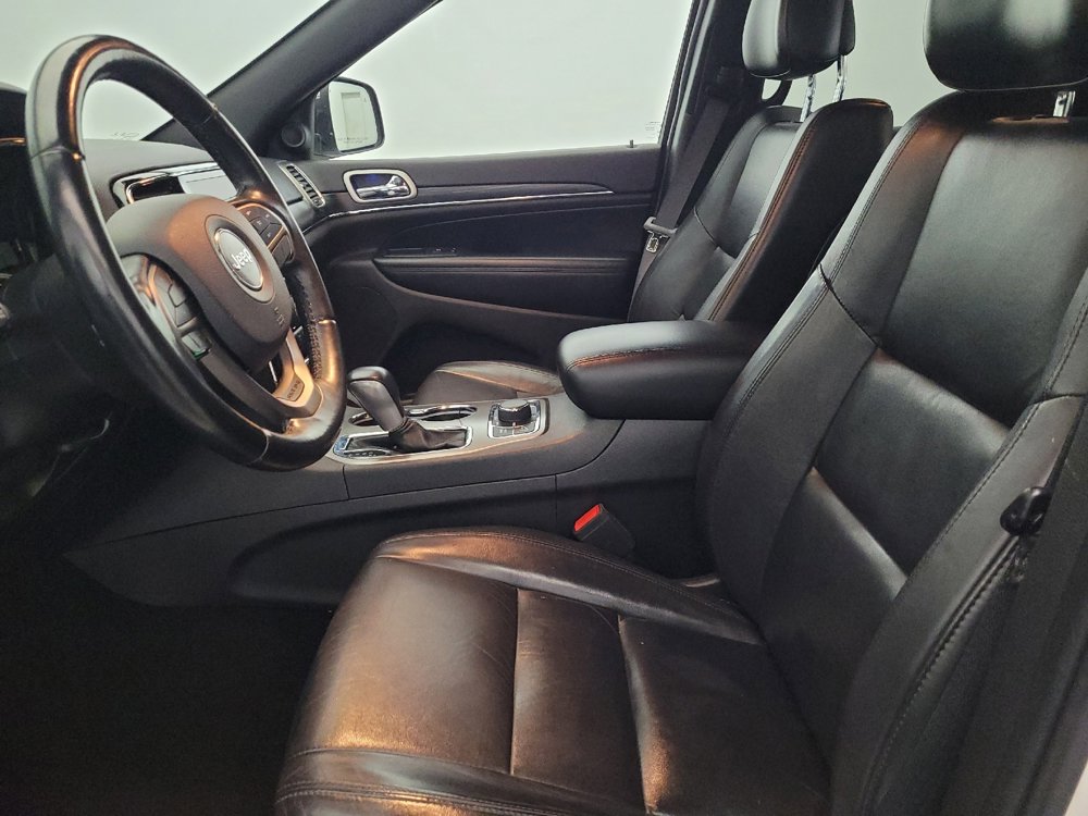 Used 2020 Jeep Grand Cherokee Limited AWD/4WD image 17