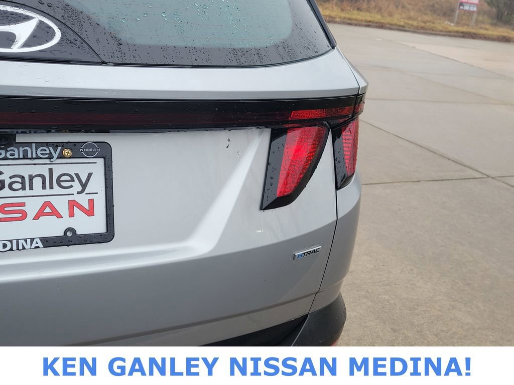 Used 2024 Hyundai Tucson SE image 15