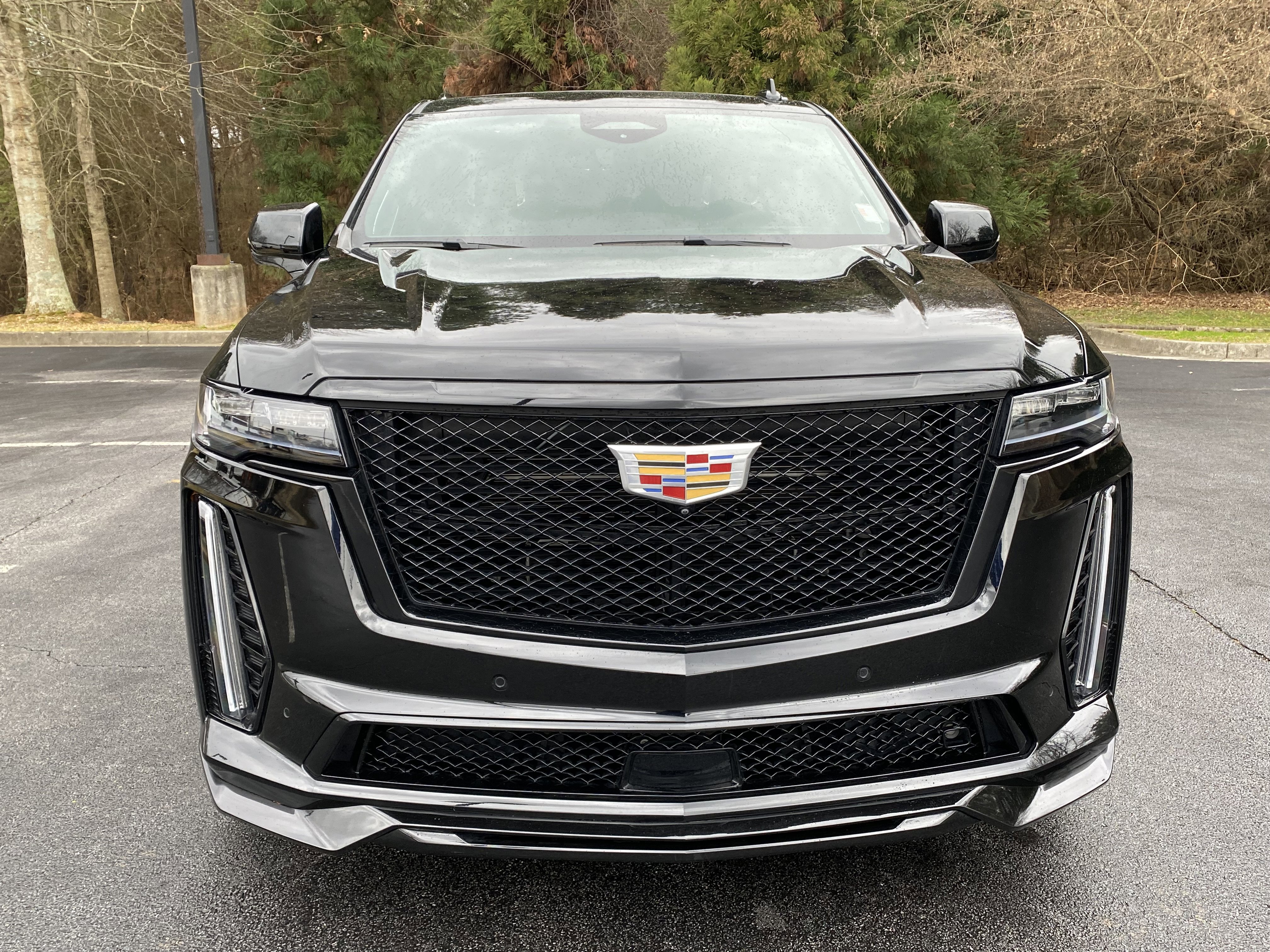 Used 2023 Cadillac Escalade ESV V image 3