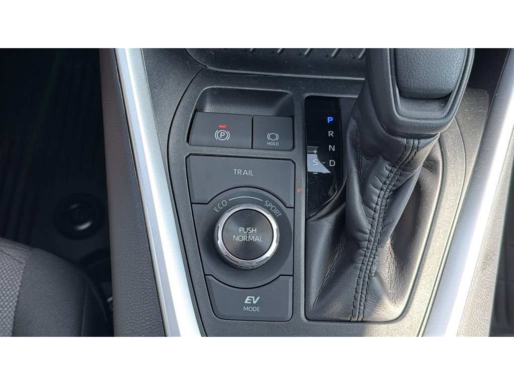 Used 2019 Toyota RAV4 XLE w/ Convenience Package AWD/4WD image 25