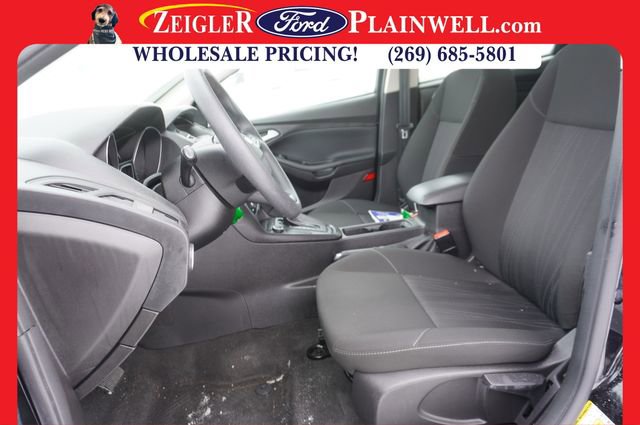 Used 2017 Ford Focus SE image 16