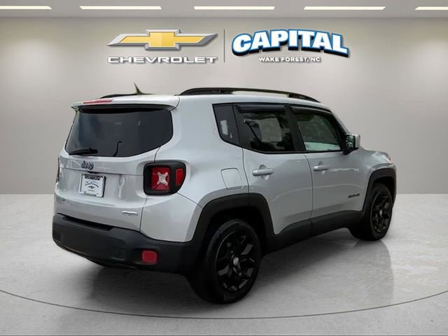 Used 2015 Jeep Renegade Latitude image 6