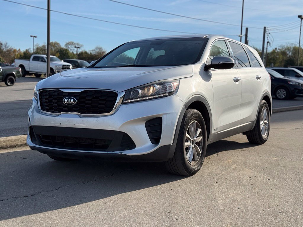 Used 2019 Kia Sorento AWD V6 image 2