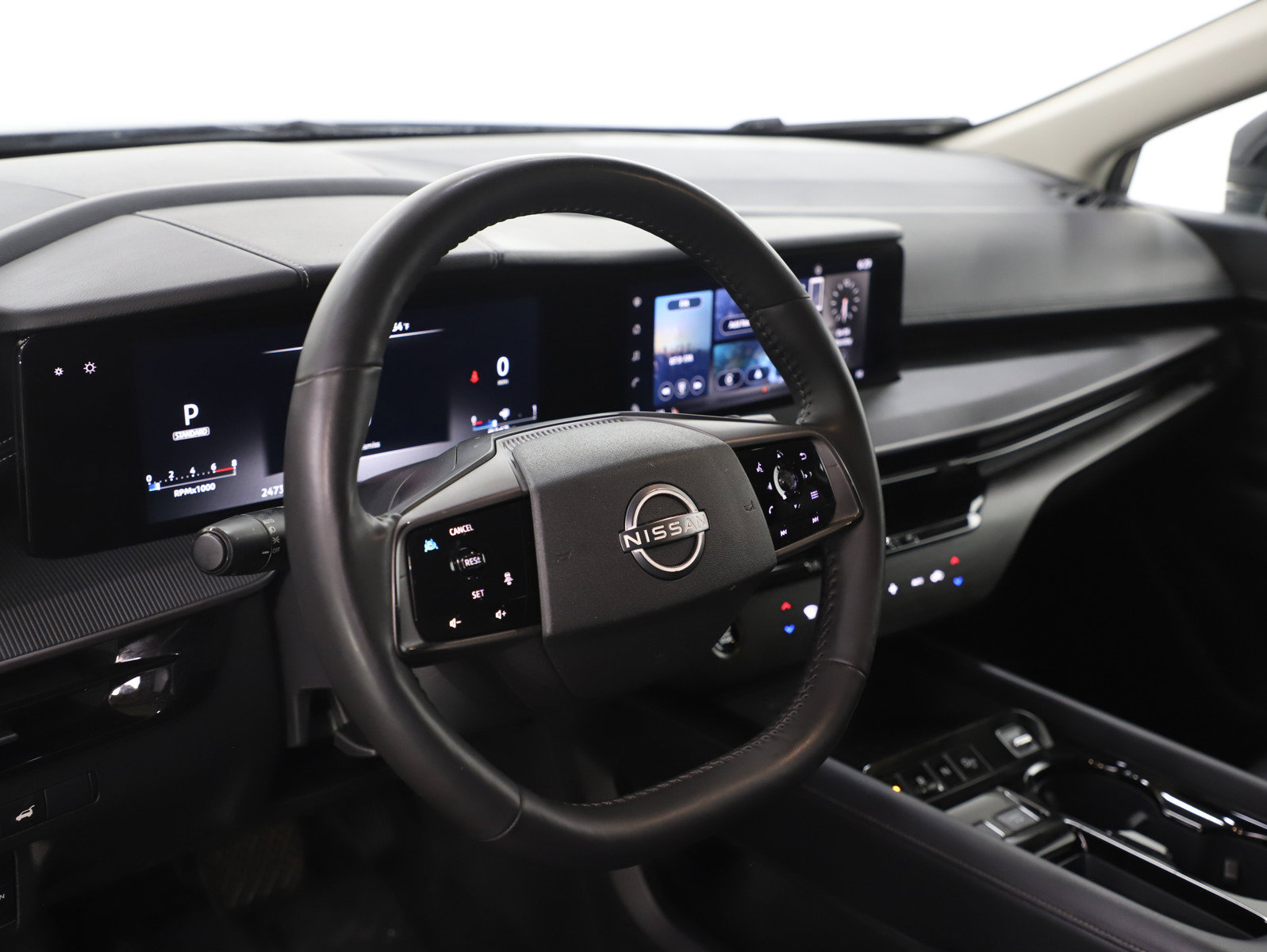Used 2025 Nissan Murano SV AWD/4WD image 22