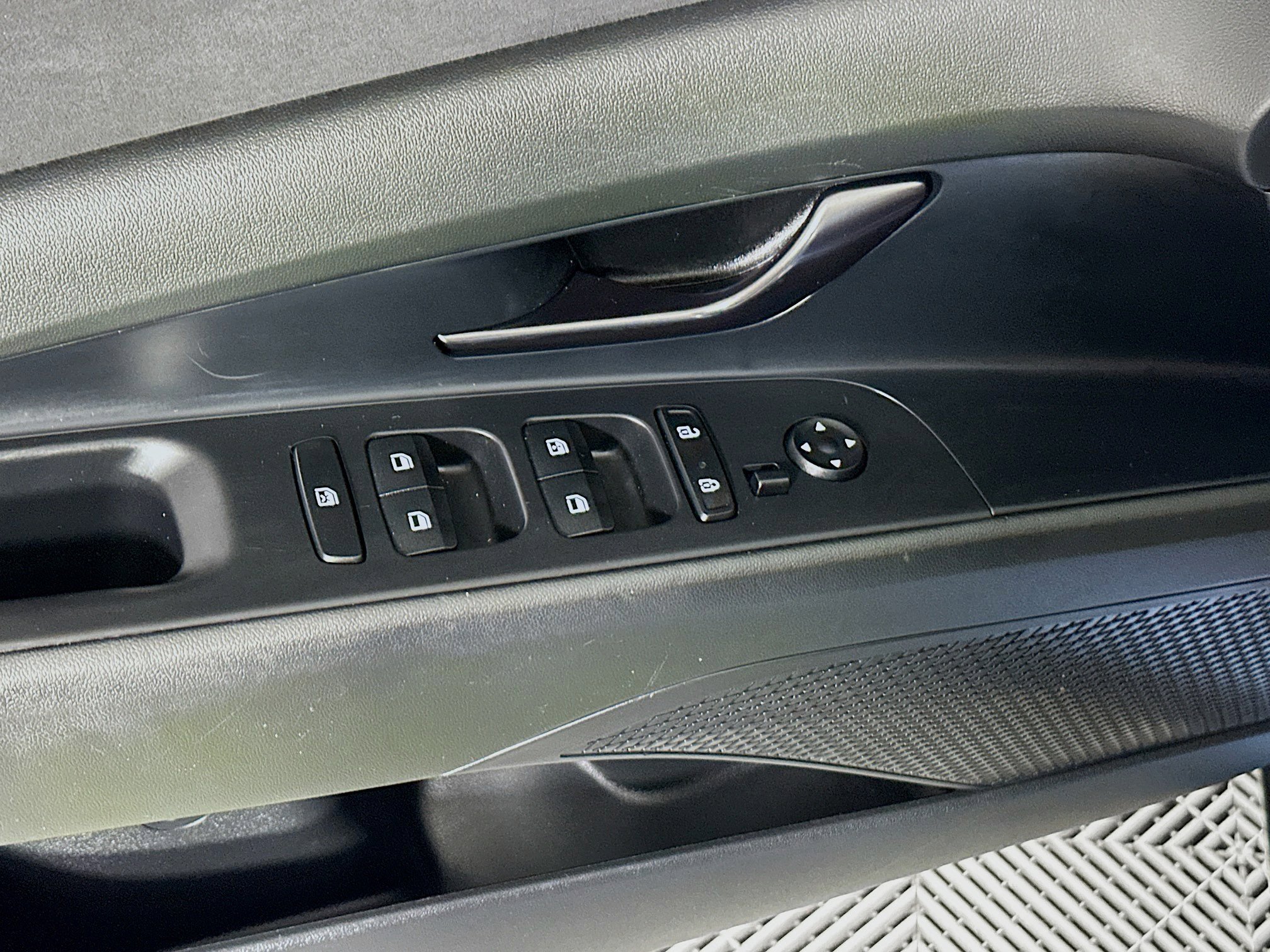 Used 2023 Hyundai Elantra N FWD image 14