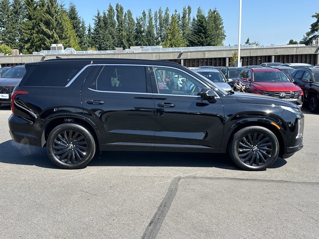 Certified 2025 Hyundai Palisade Calligraphy image 10