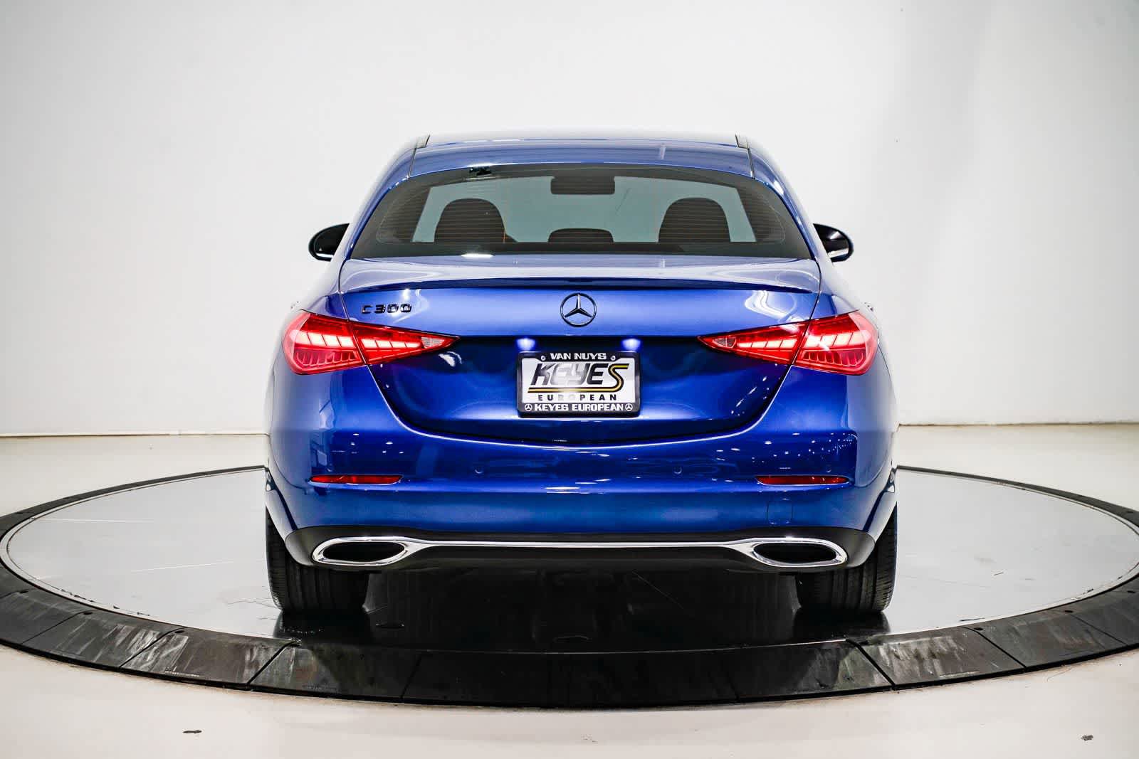 Used 2023 Mercedes-Benz C 300 Sedan image 3
