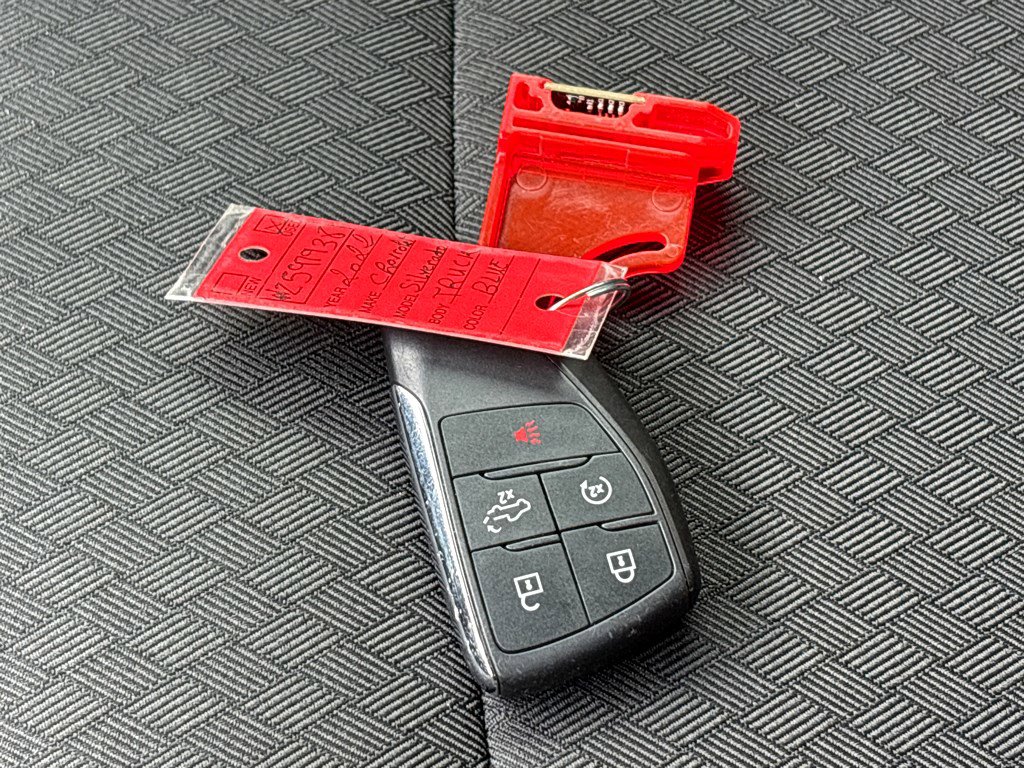 Certified 2022 Chevrolet Silverado 1500 Custom AWD/4WD image 24