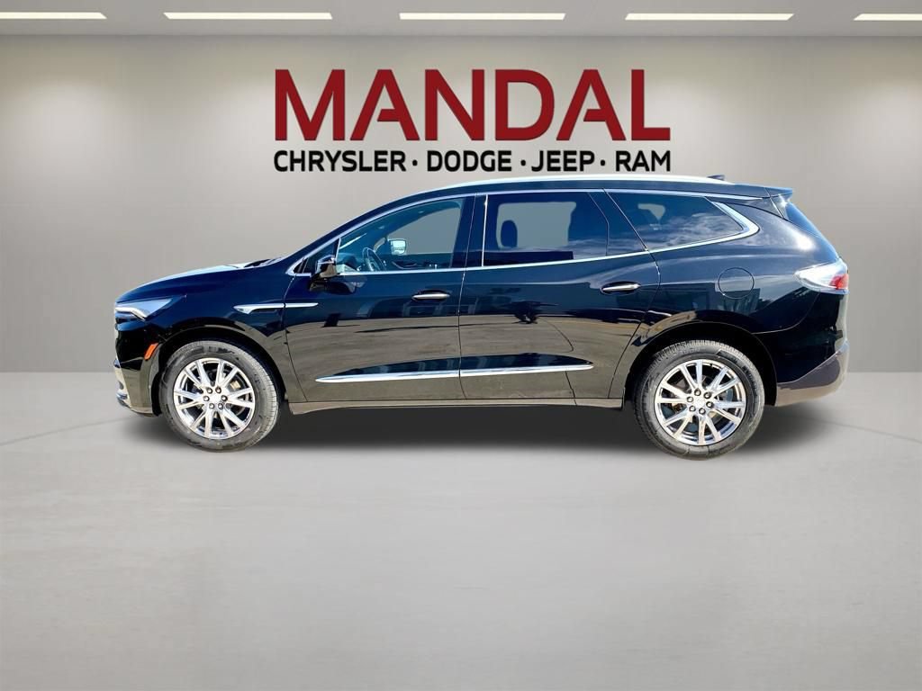 Used 2022 Buick Enclave Premium w/ Experience Buick Package FWD image 8