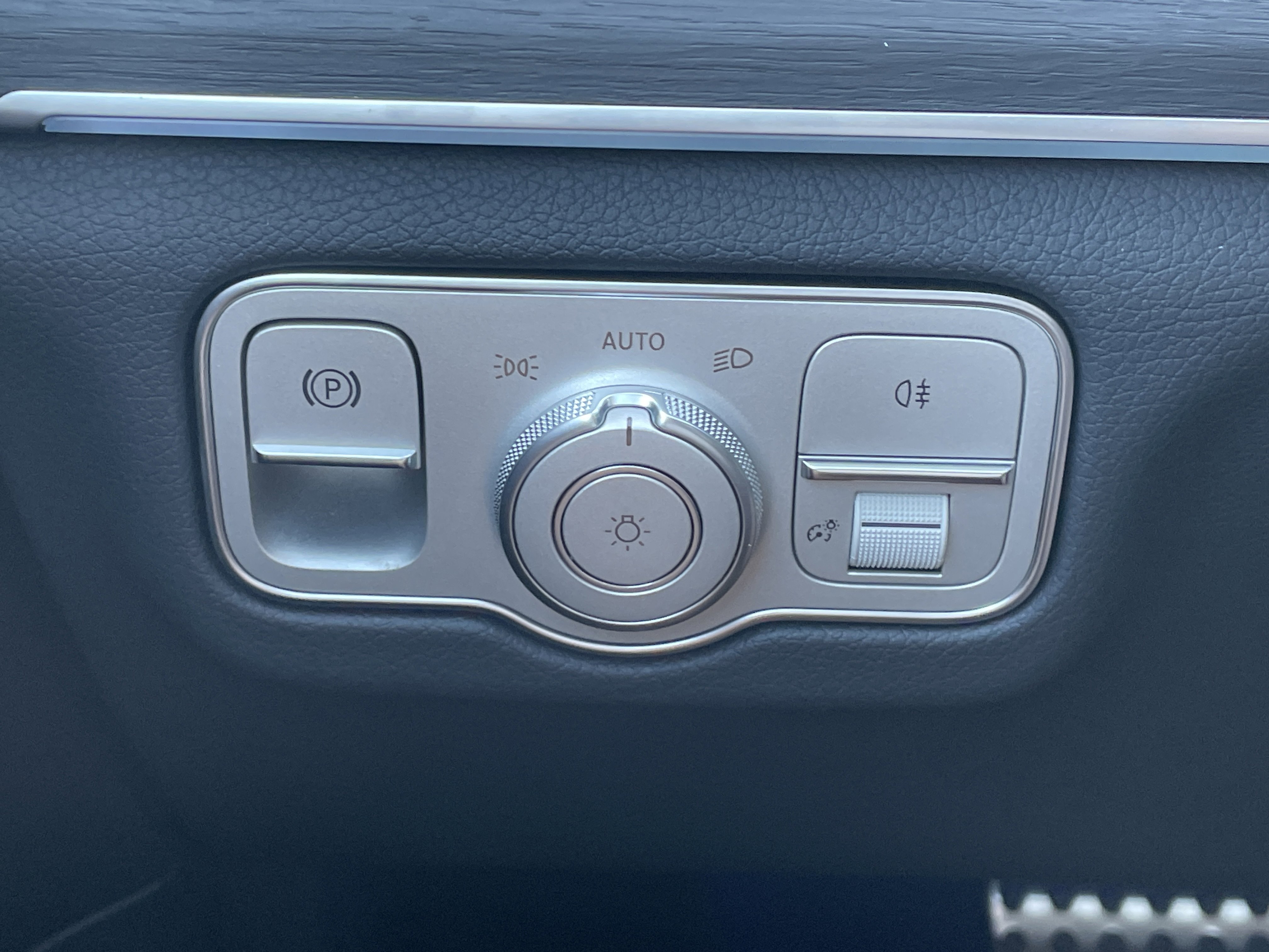 New 2026 Mercedes-Benz GLS 450 4MATIC image 23