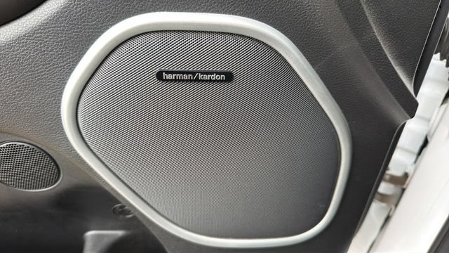 Used 2019 Jeep Grand Cherokee Summit AWD/4WD image 12