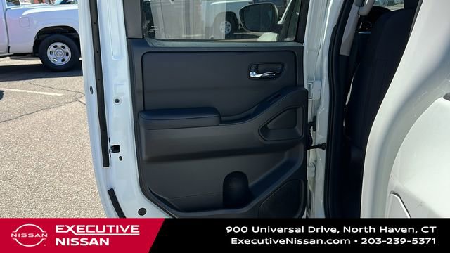 Used 2025 Nissan Frontier SV image 21