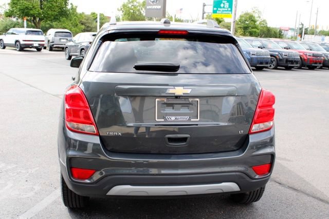 Used 2017 Chevrolet Trax LT FWD image 4
