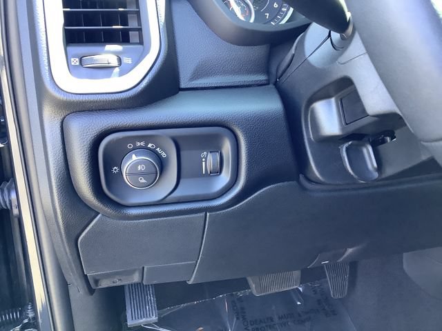 Used 2025 RAM 2500 Big Horn AWD/4WD image 15