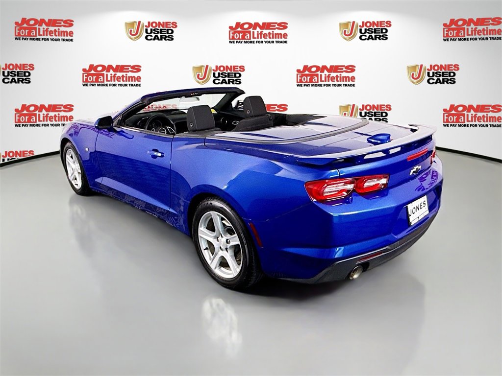 Used 2023 Chevrolet Camaro LT w/ Technology Package image 18