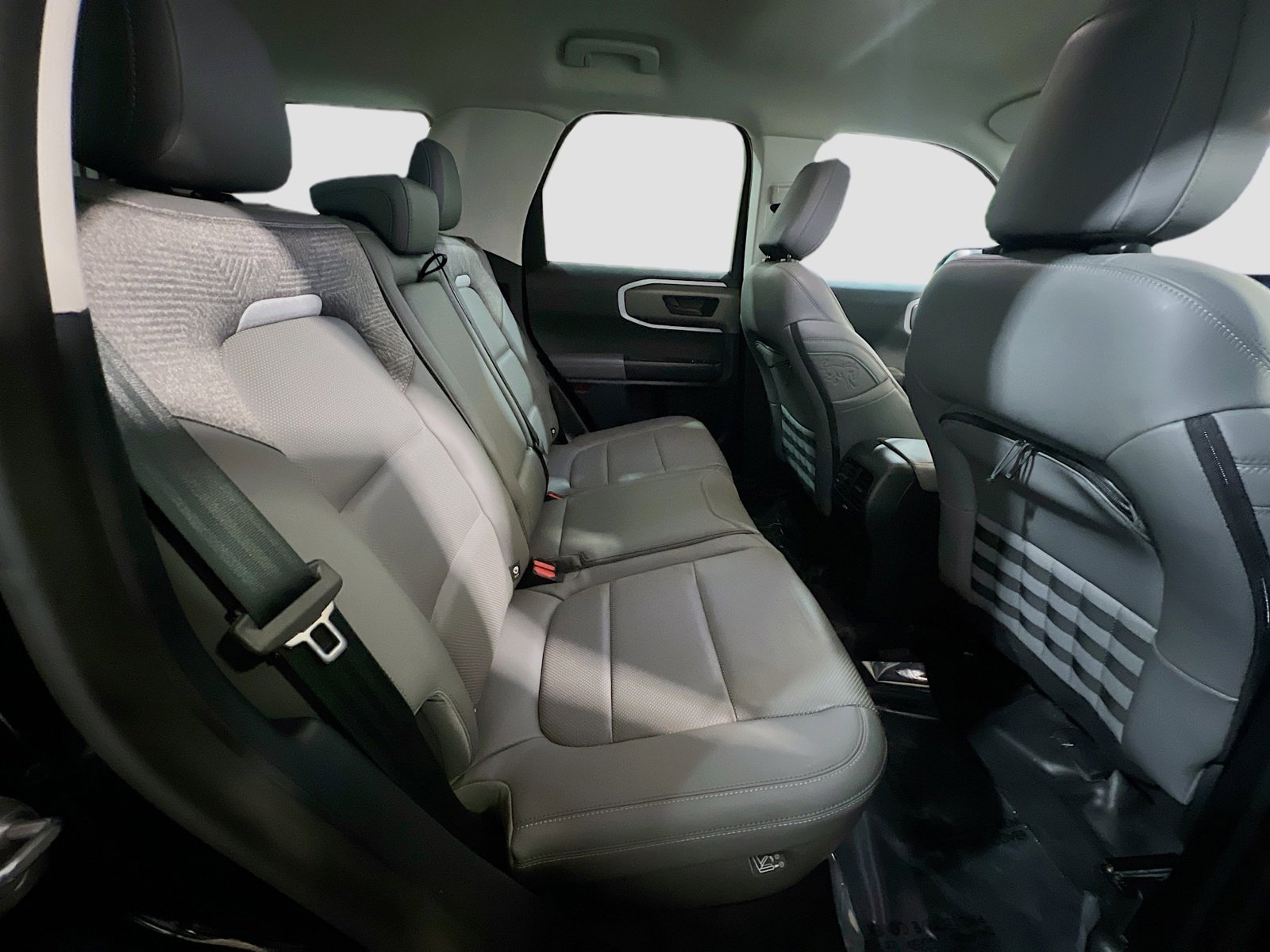 Used 2025 Ford Bronco Sport Badlands image 19