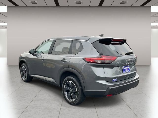 Used 2025 Nissan Rogue SV image 6