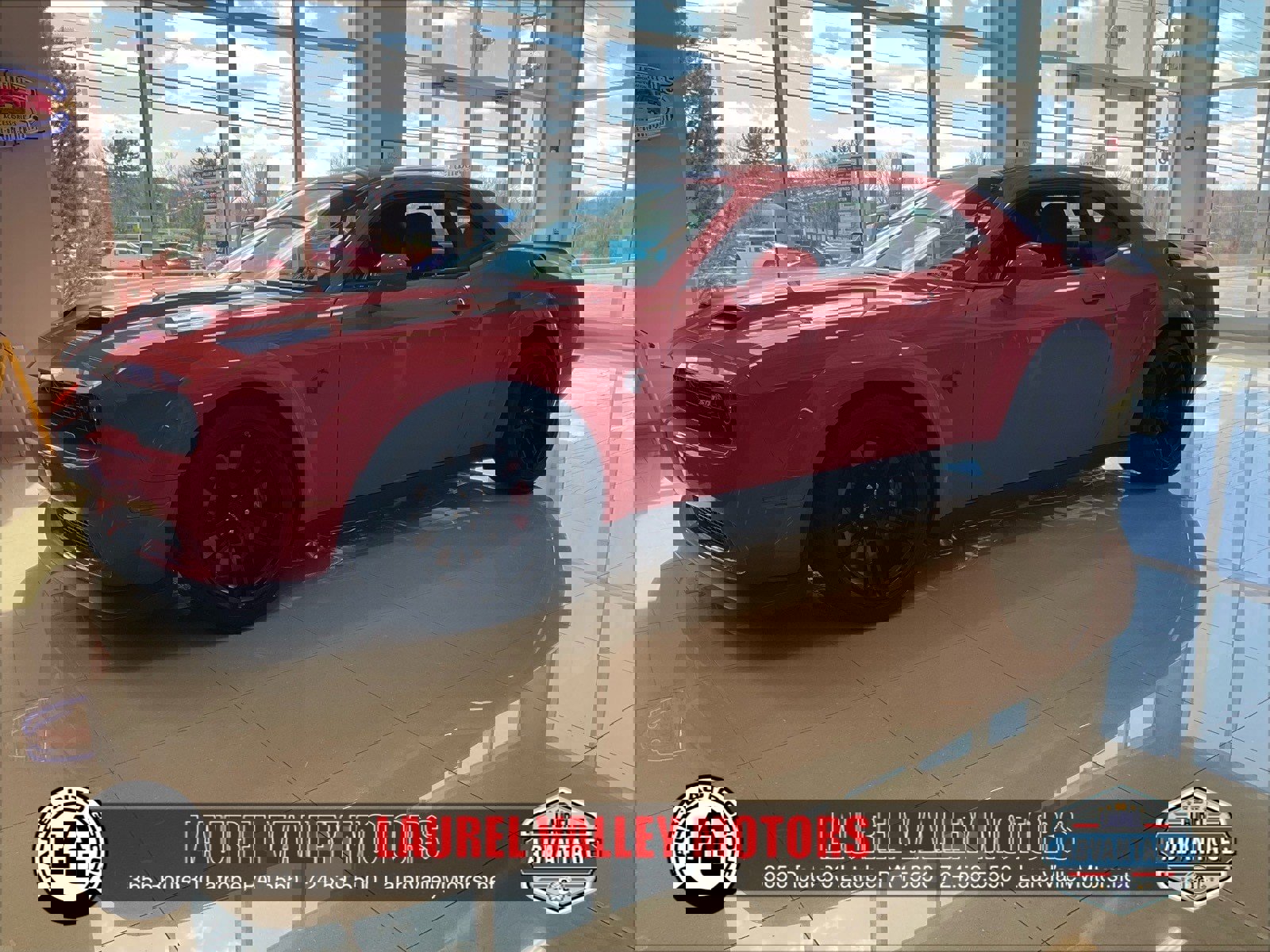 Used 2022 Dodge Challenger SRT Hellcat image 1