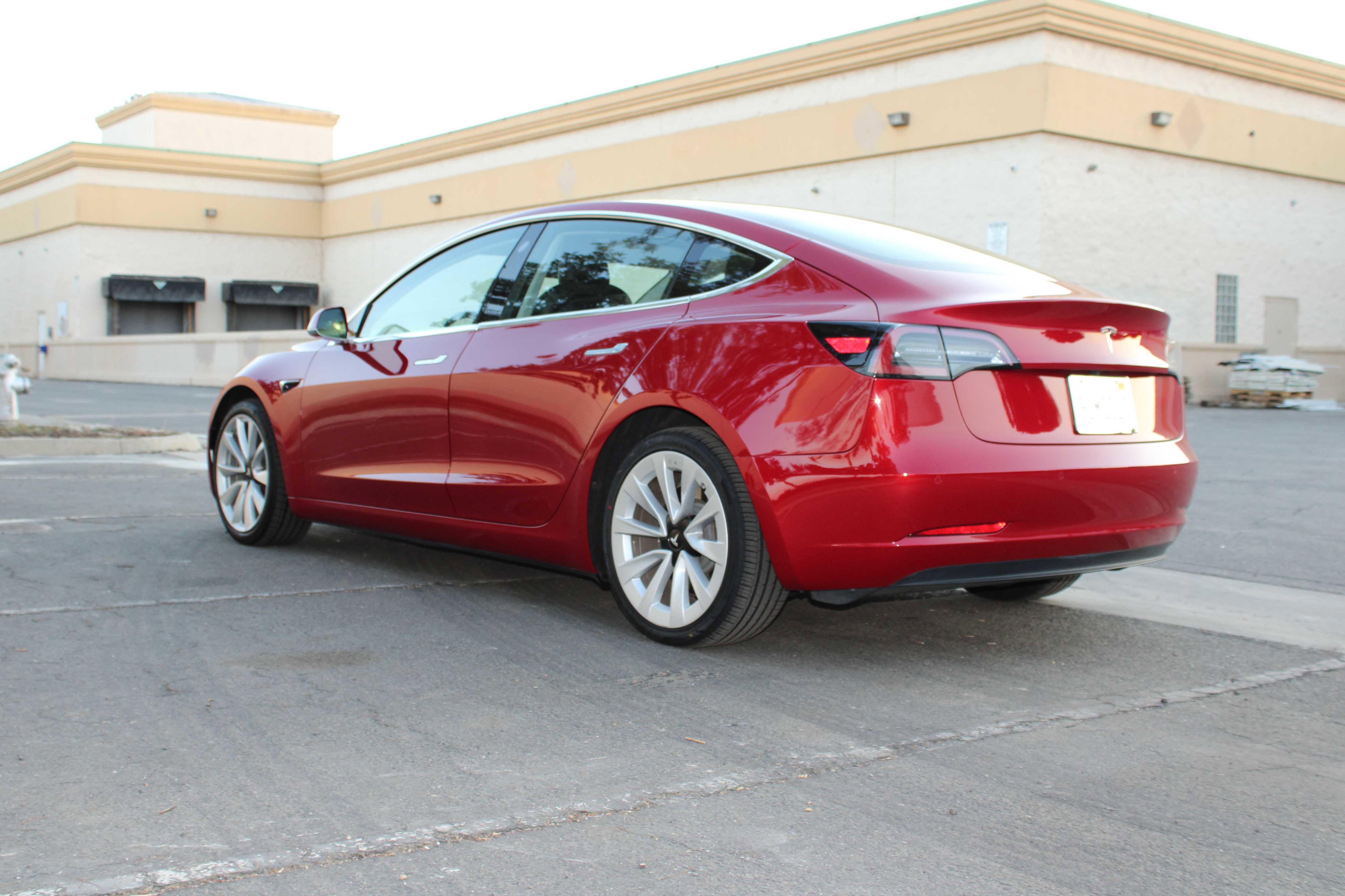 Used 2018 Tesla Model 3 Long Range image 13