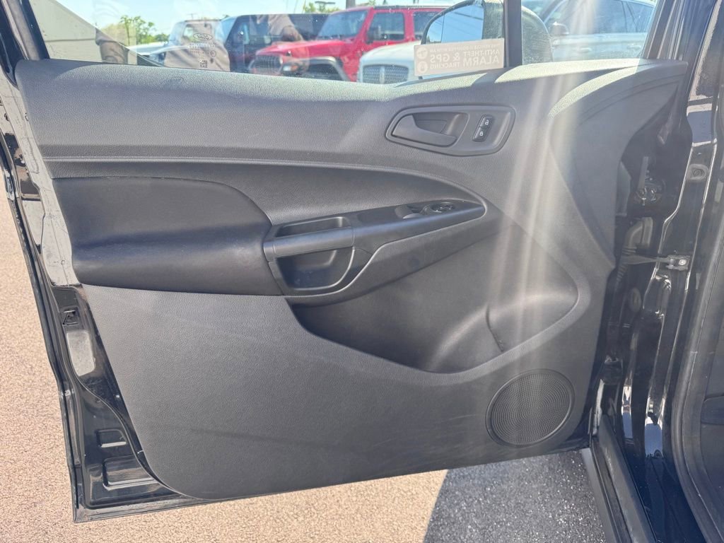 Used 2017 Ford Transit Connect XL FWD image 7
