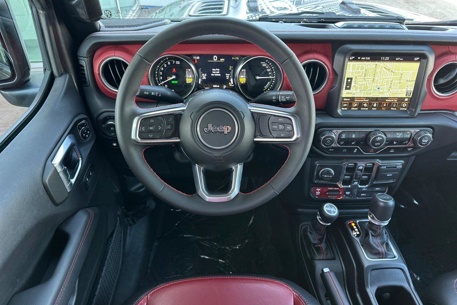 Used 2023 Jeep Wrangler Unlimited Rubicon 4xe image 15