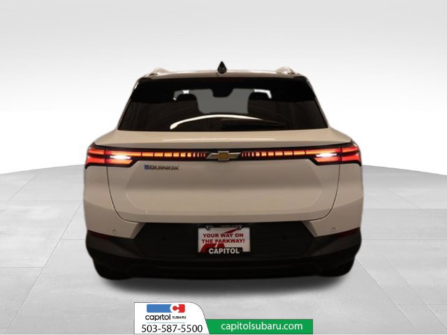Used 2026 Chevrolet Equinox EV LT FWD image 3