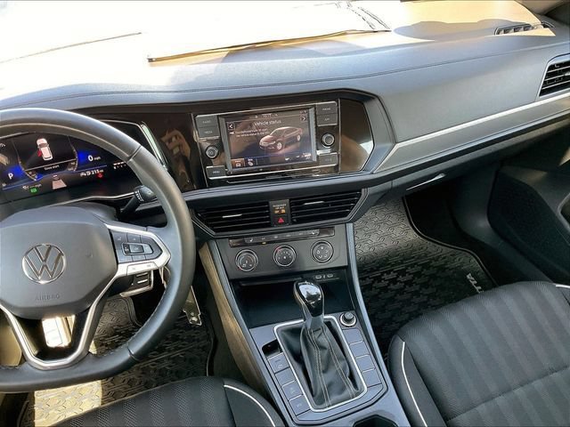 Used 2024 Volkswagen Jetta Sport FWD image 11