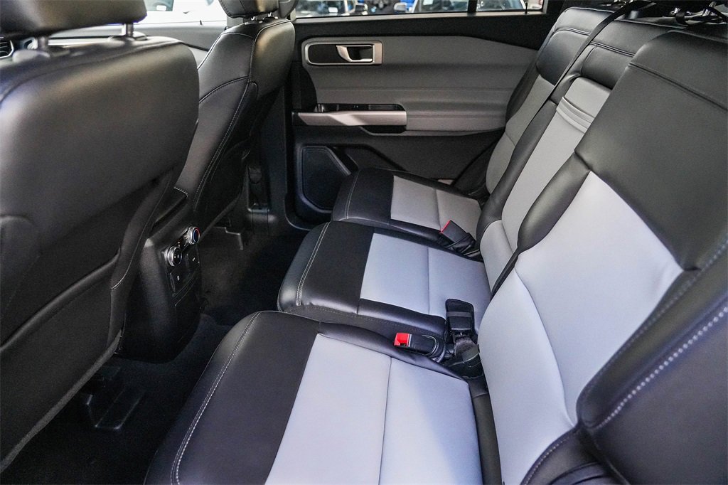 Used 2023 Ford Explorer XLT w/ Equipment Group 202A image 22