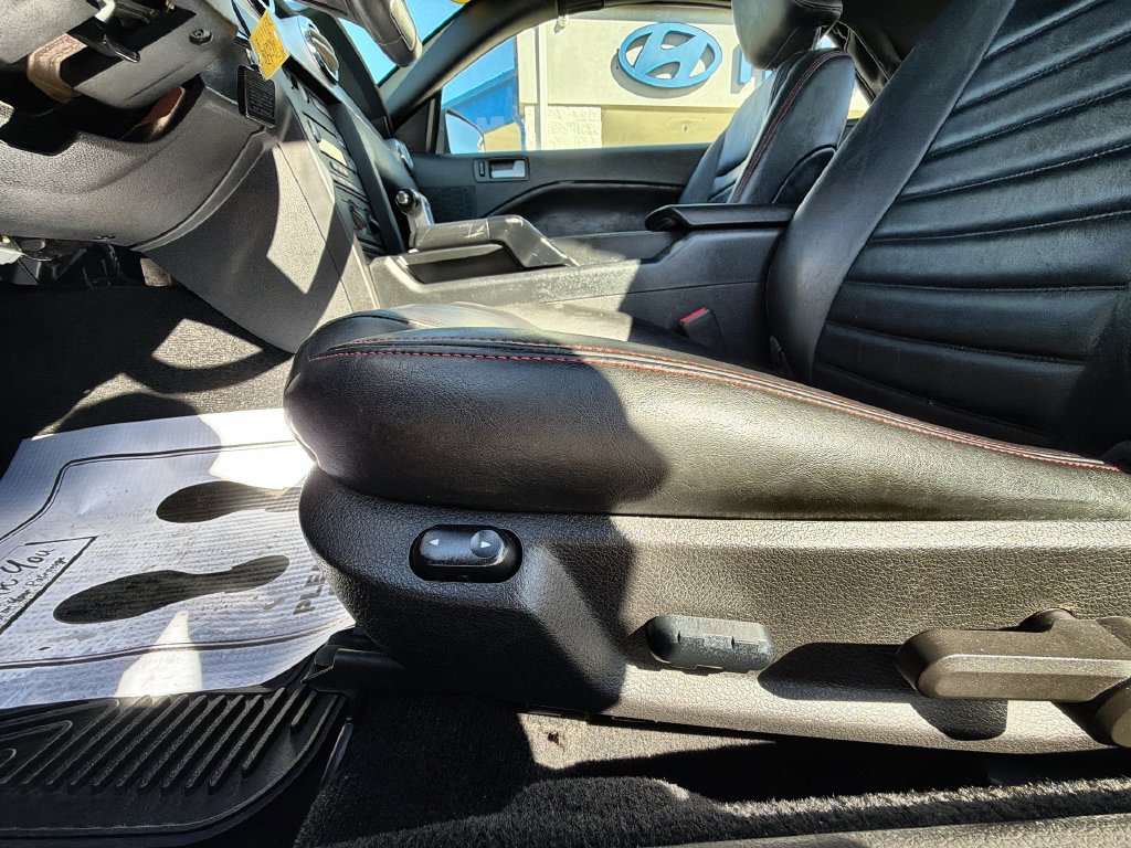 Used 2008 Ford Mustang GT RWD image 14